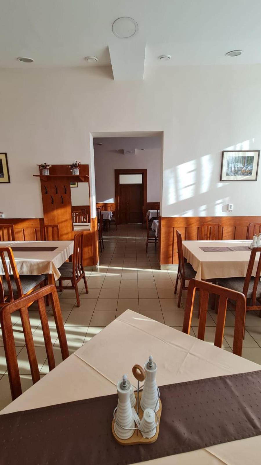 Pensiunea Korona And Restaurant 密古雷休治 外观 照片